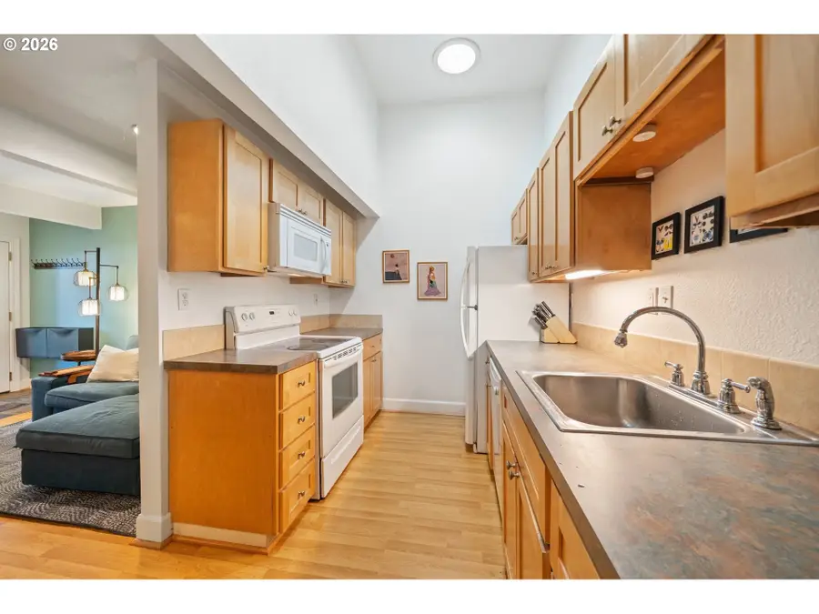 7302 N New York Ave #2, Portland, OR 97203 - #3