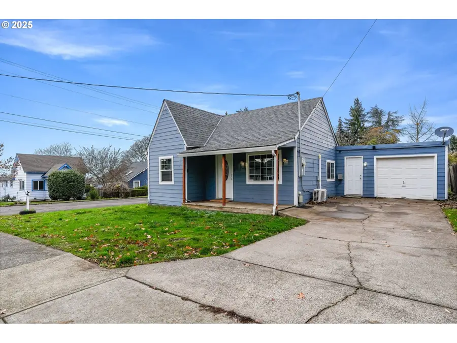 108 South St, Silverton, OR 97381 - Image #3