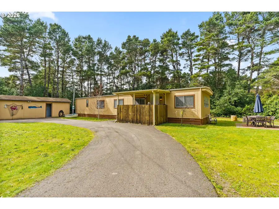 4835 Gloria Gayle Way, Florence, OR 97439 - #3