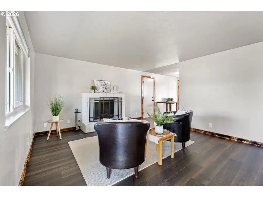 1562 Philip St, Eugene, OR 97402 - Image #3