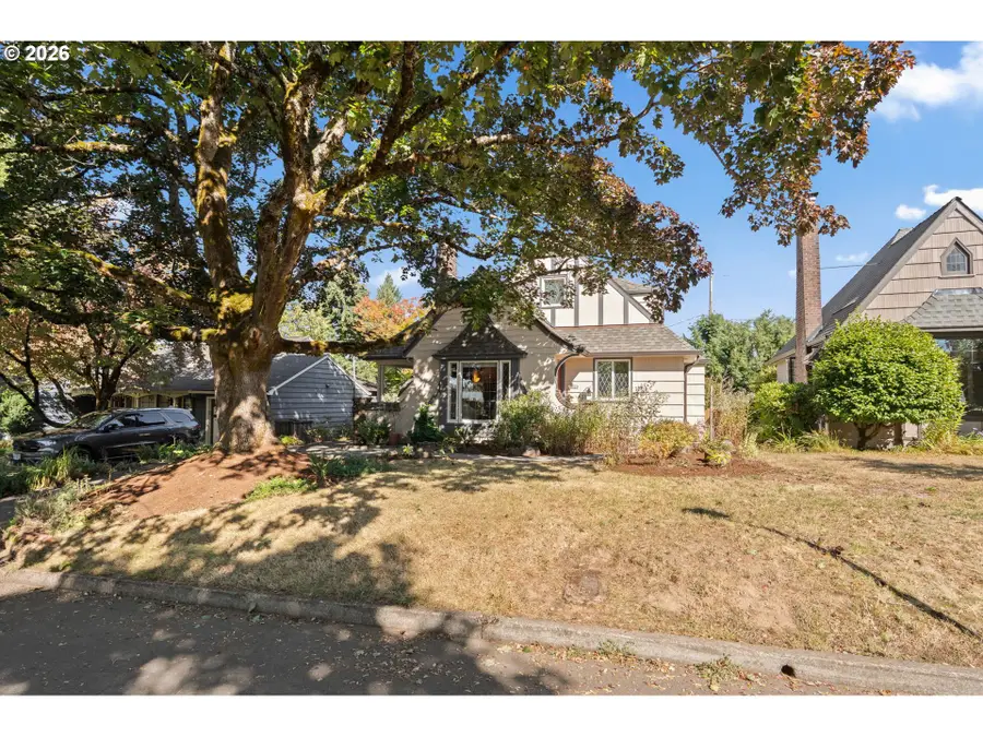 6826 SW 10th Ave, Portland, OR 97219 - #2