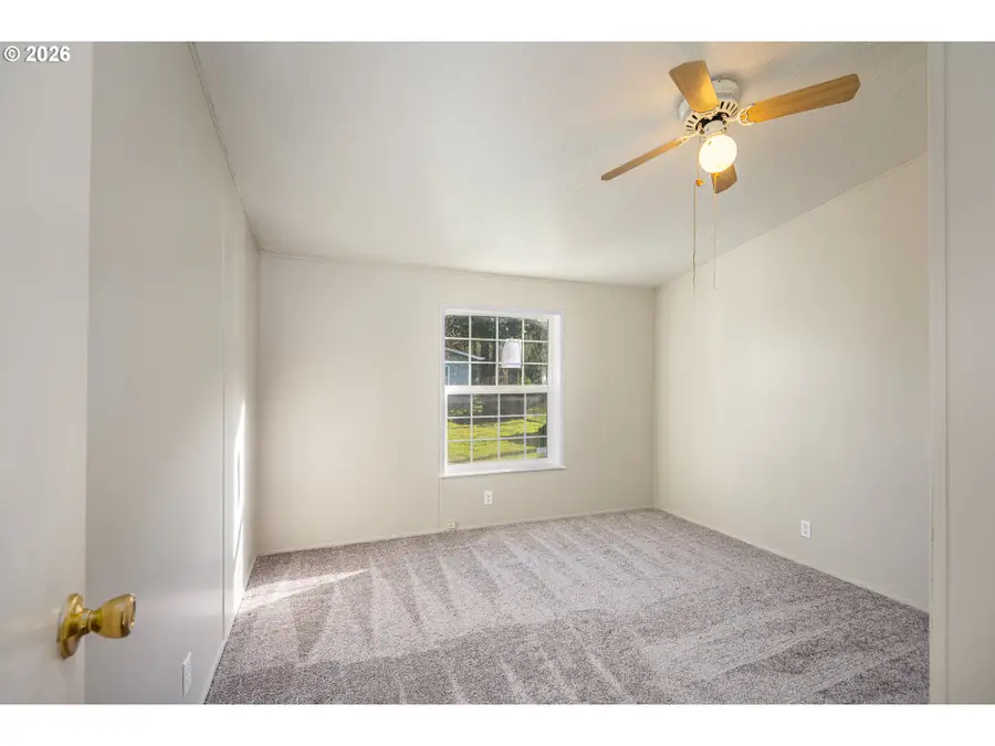 47757 Fairy Glen Dr, Oakridge, OR 97463 - #2