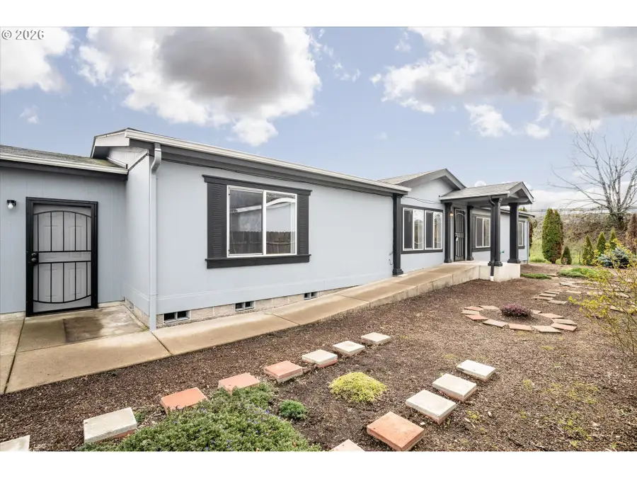 2569 Maia Loop, Springfield, OR 97477 - #3