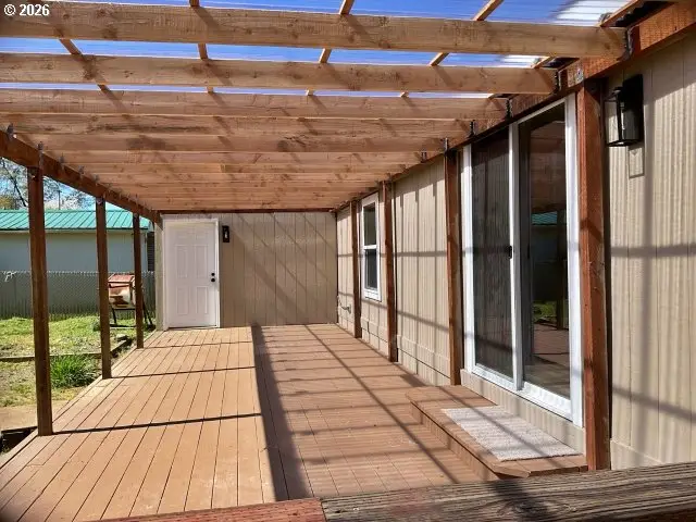 591 SE Carrol St, Winston, OR 97496 - #3