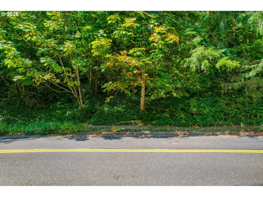 SW Fairview Blvd, Portland, OR 97205 - #2