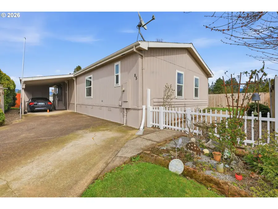 1000 S Mckern Ct #85, Newberg, OR 97132 - #2