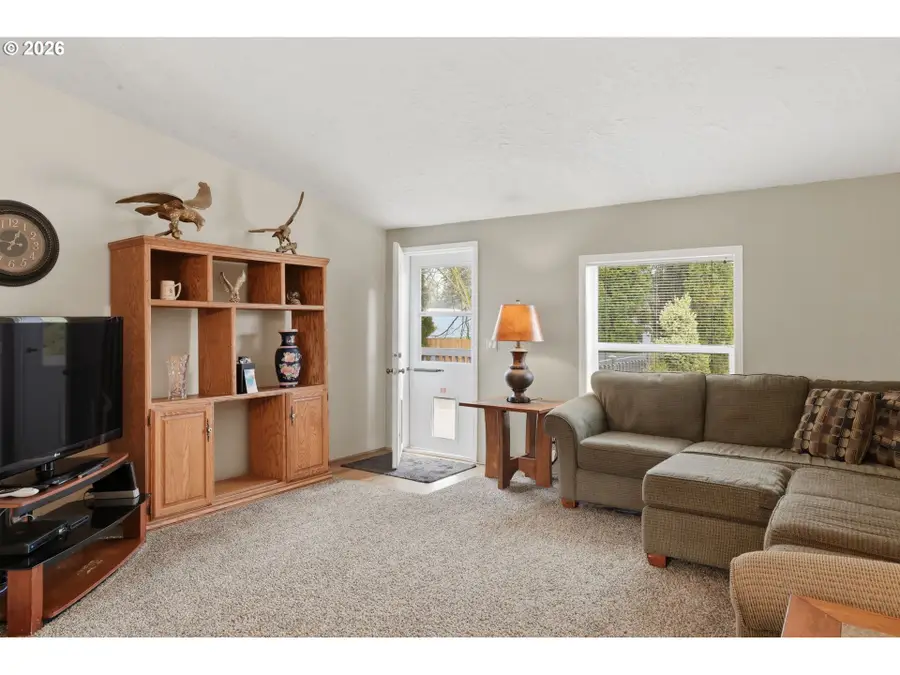 1000 S Mckern Ct #85, Newberg, OR 97132 - #3