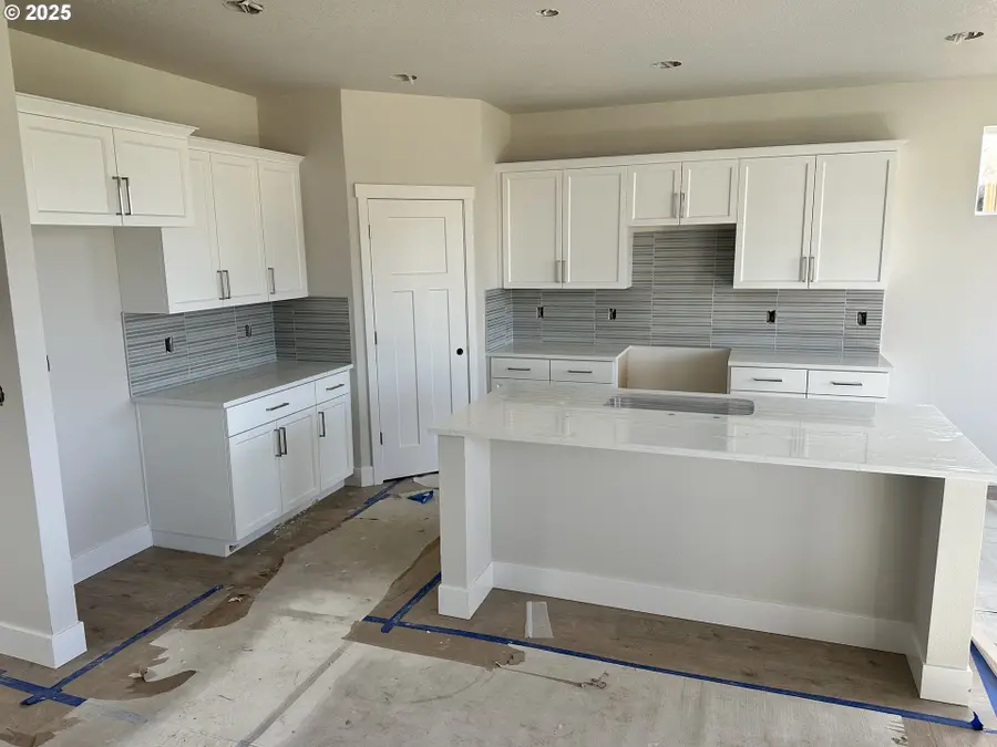 13885 SW 174th Ave, Beaverton Hillsboro, OR 97140 - Image #2