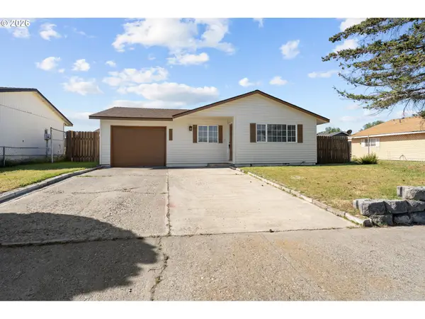 562 E Reeder Dr, Hermiston, OR 97838