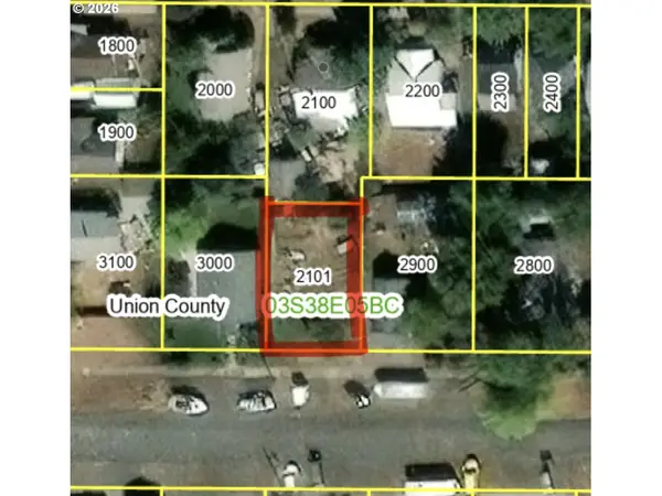 X Avenue, LaGrande, OR 97850