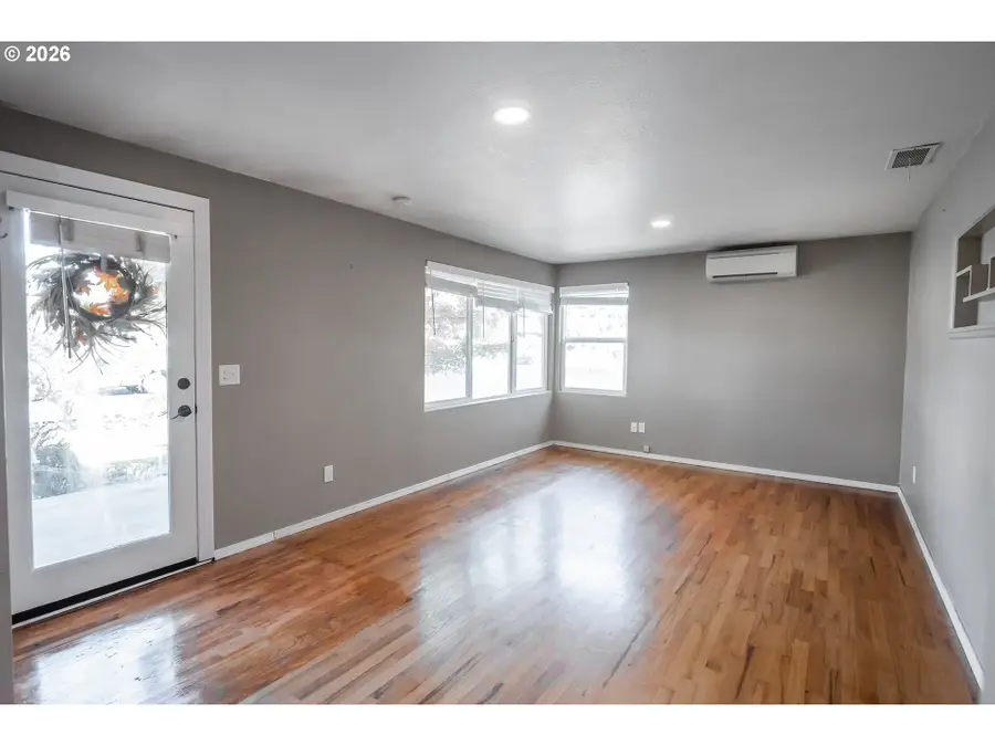 1807 Milo Way, Eugene, OR 97404 - #2