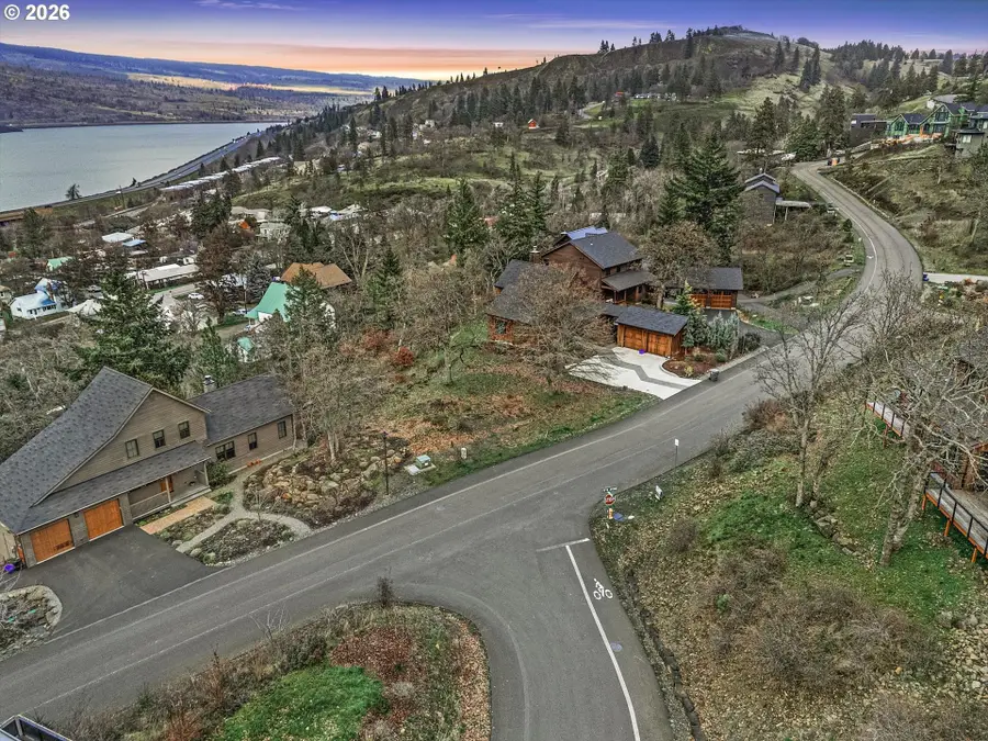 895 5th Ave, Mosier, OR 97040 - Image #3