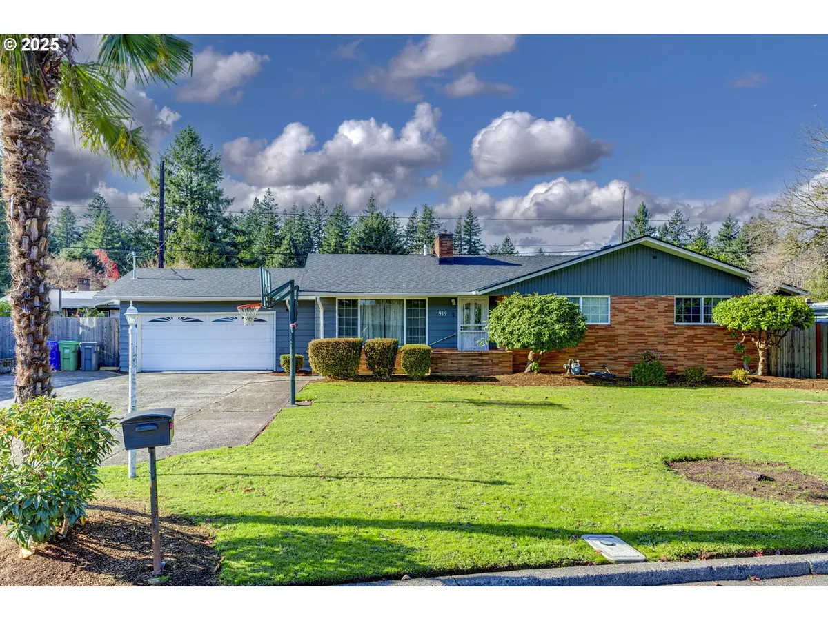919 NE 152nd Ave, Portland, OR 97230 - Image #1