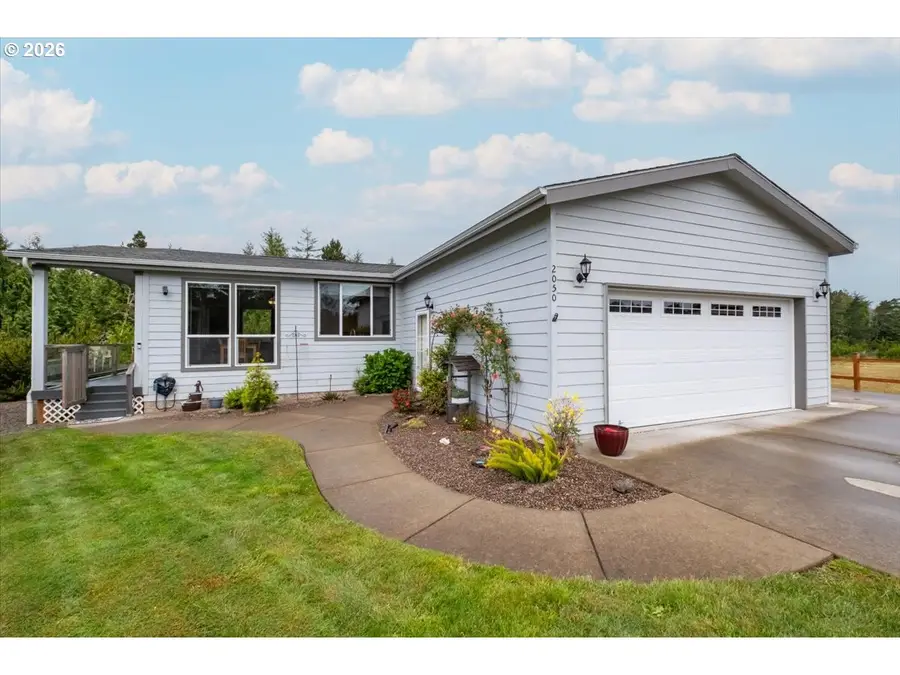 2050 SW Green Ln, Waldport, OR 97394 - #2