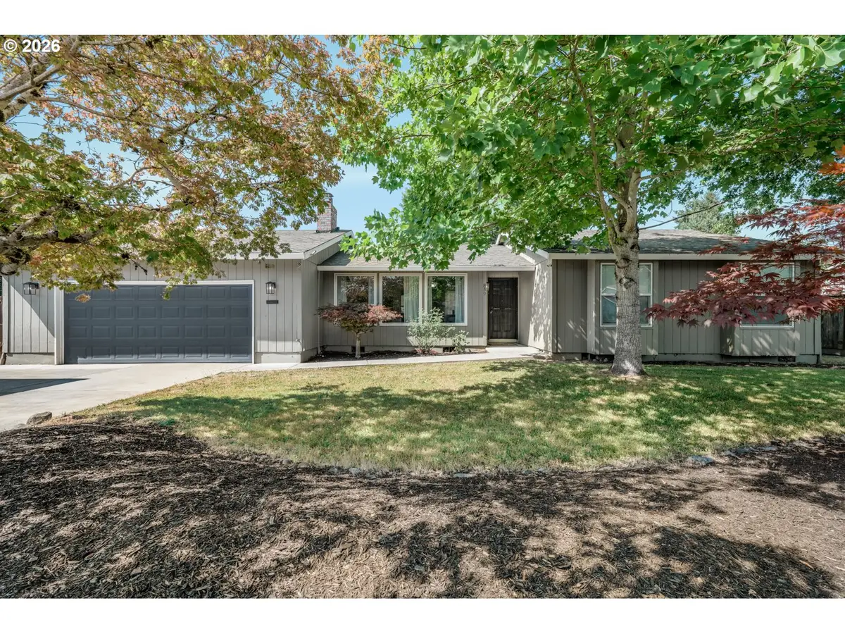 859 NE Kathryn St, Hillsboro, OR 97124 - #1