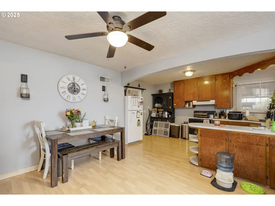 307 Sherman St, Amity, OR 97101 - #2