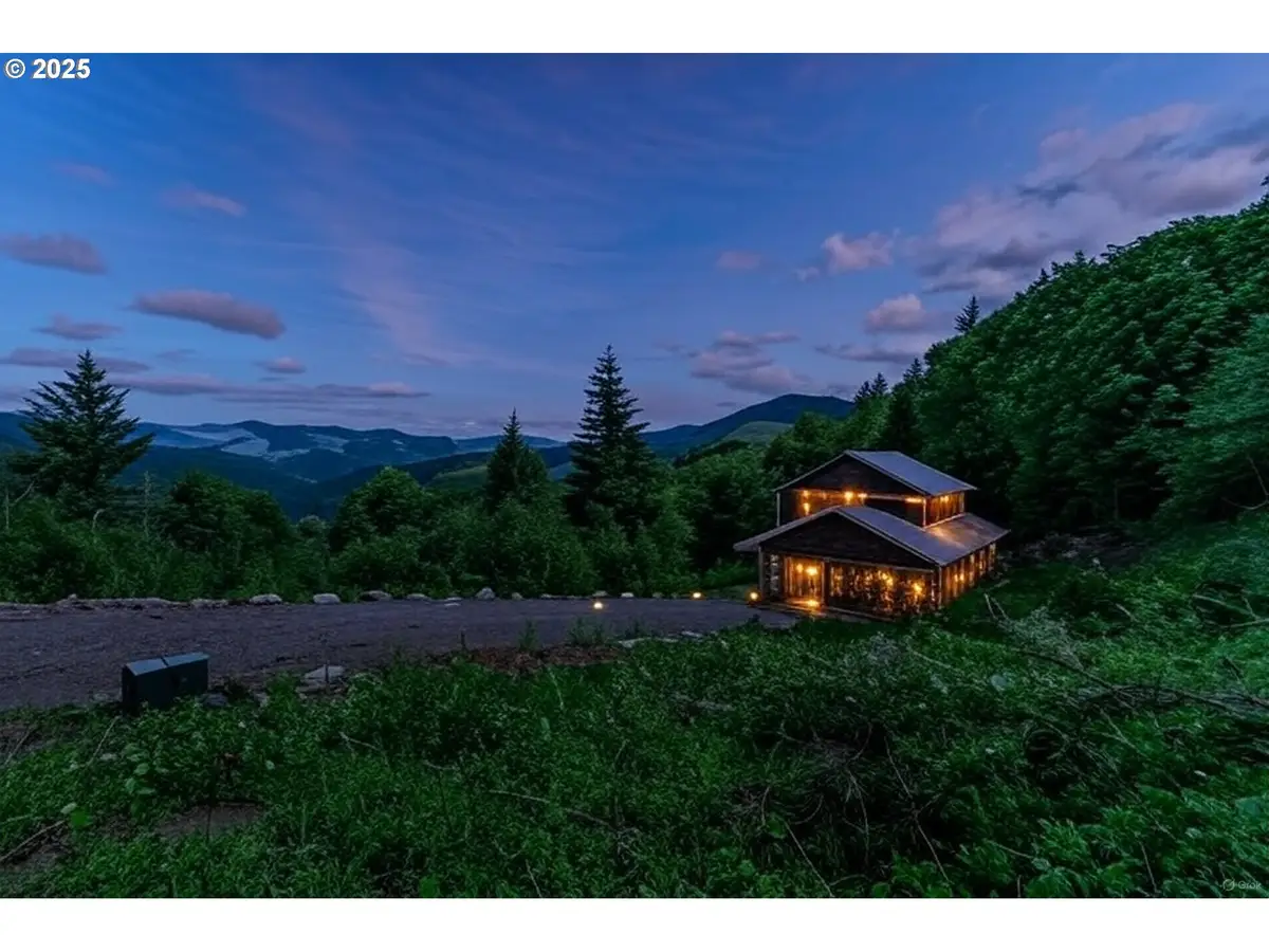 282 Karousel Ln, Washougal, WA 98671 - Image #1