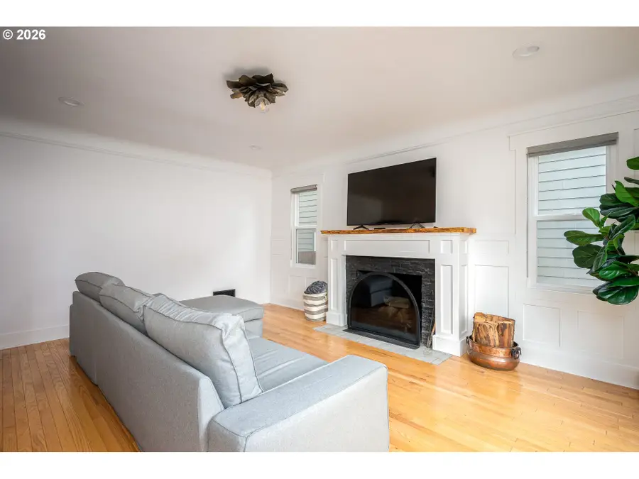 4207 NE 77th Ave, Portland, OR 97218 - #3