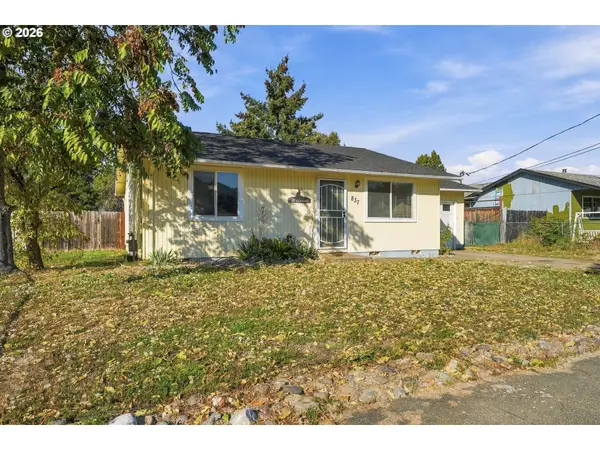 837 SE Vine Maple Dr, MyrtleCreek, OR 97457