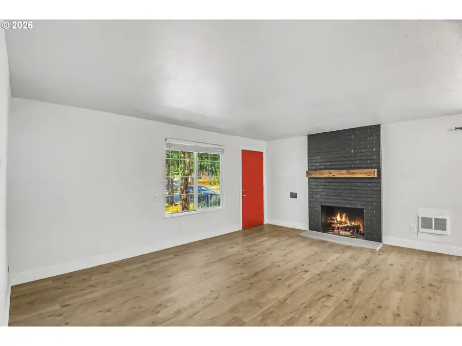 6904 SE Long St, Portland, OR 97206 - #3