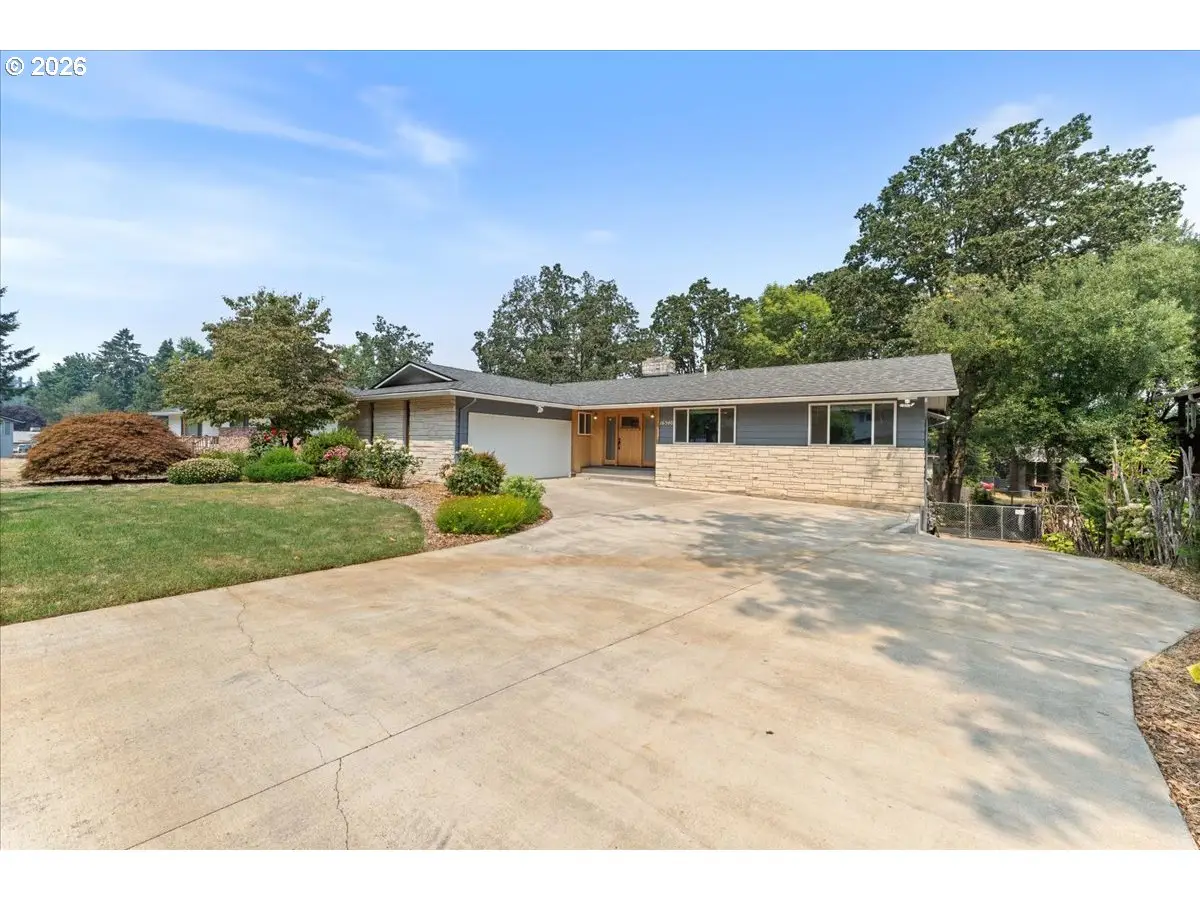 16540 Nottingham Dr, Gladstone, OR 97027 - #1