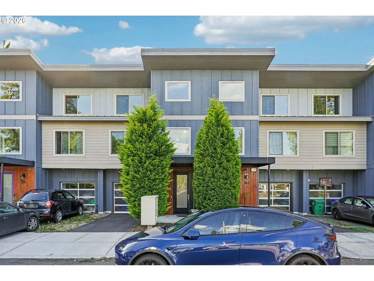 805 NW Victoria Ave, Gresham, OR 97030 - #1