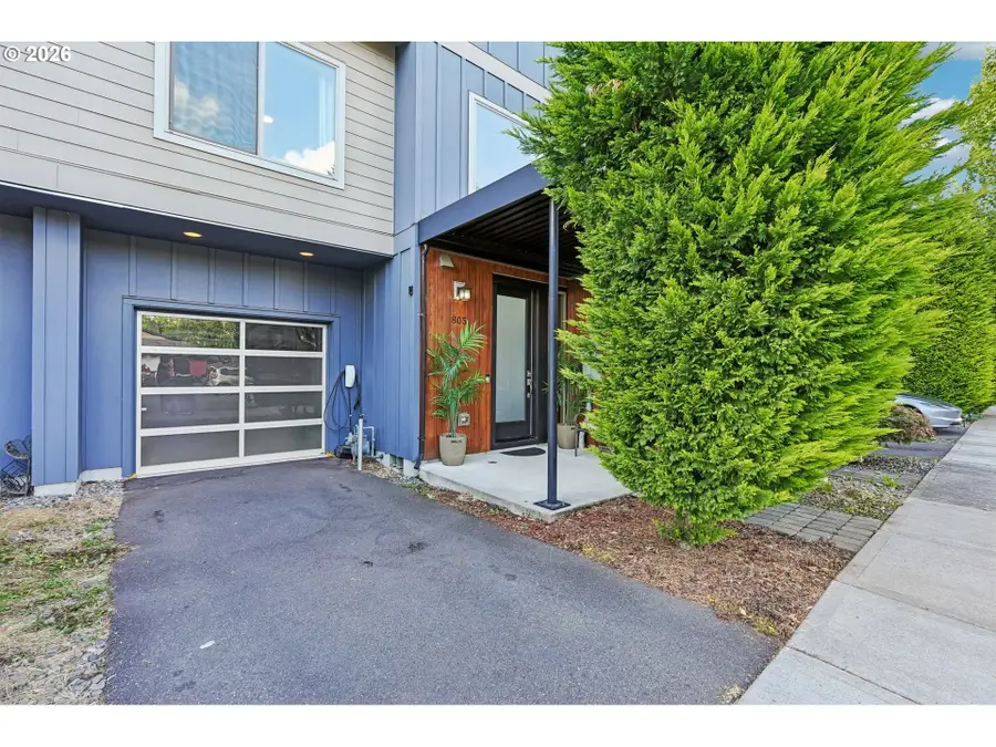 805 NW Victoria Ave, Gresham, OR 97030 - #2