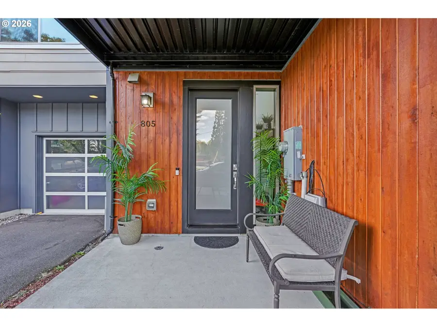 805 NW Victoria Ave, Gresham, OR 97030 - #3