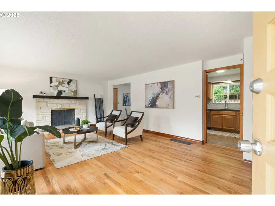15116 SE Gladstone Dr, Portland, OR 97236 - #3