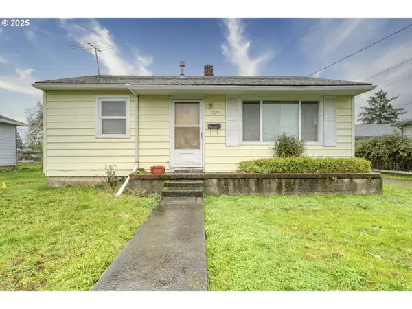 1924 Tualatin St, StHelens, OR 97051