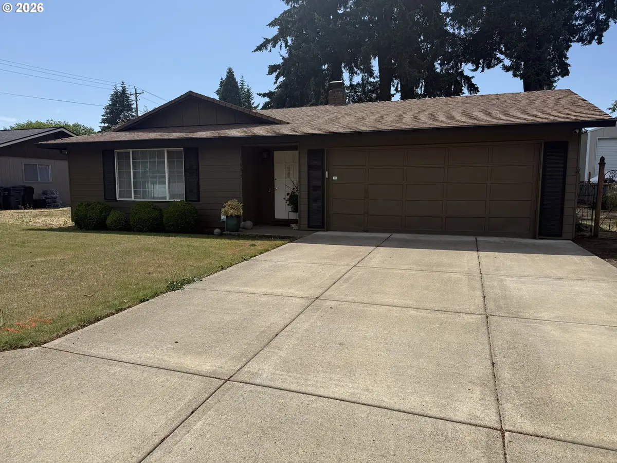 1055 N Lupine Ct, Canby, OR 97013 - #1