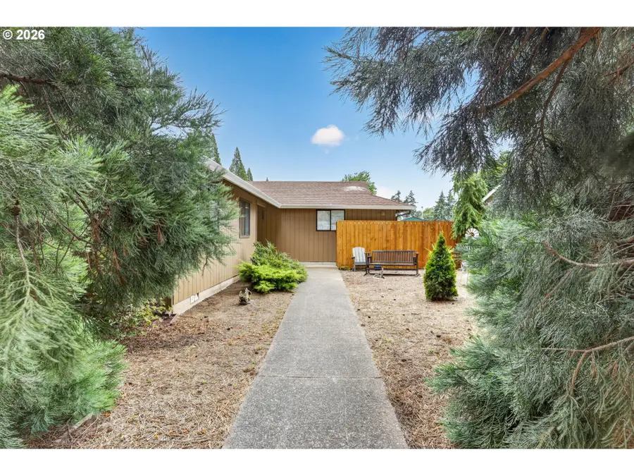 533 SW 13th Ave, Canby, OR 97013 - #2