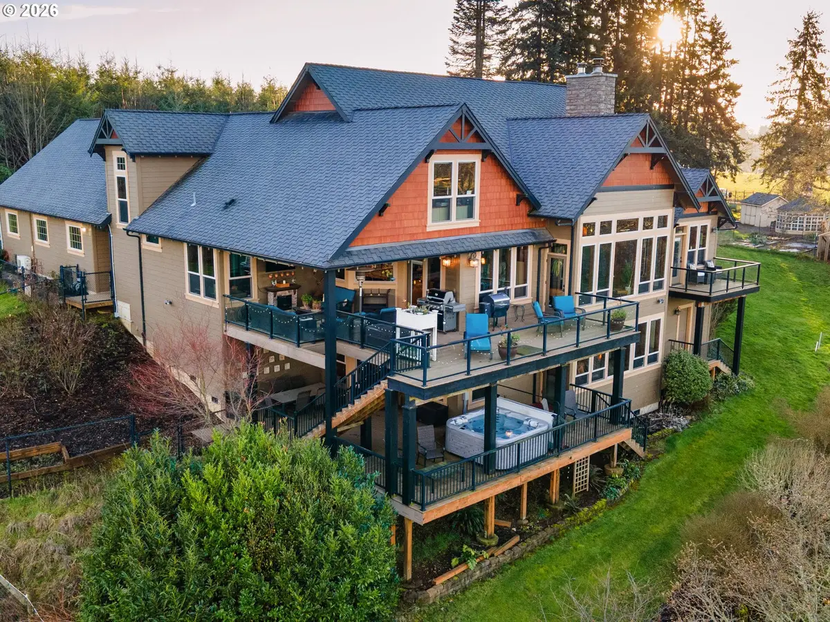7118 Grandview Ave, Scotts Mills, OR 97375 - #1