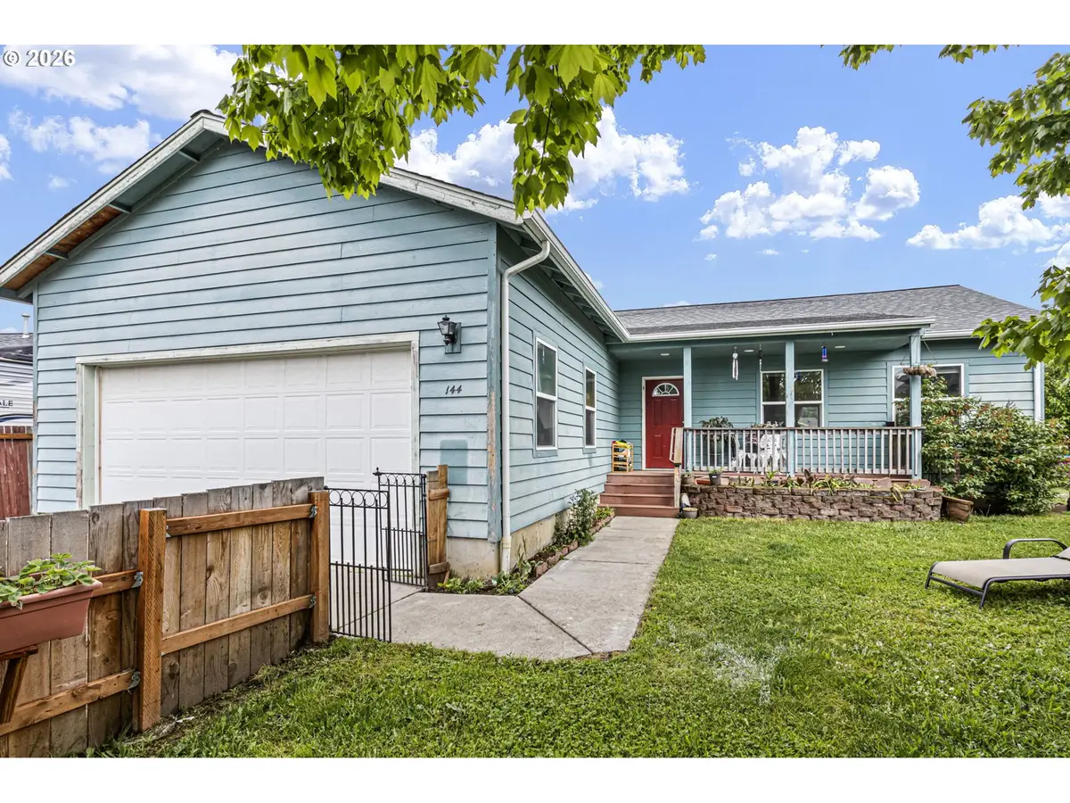 144 Bunting Ct, Roseburg, OR 97471 - #1