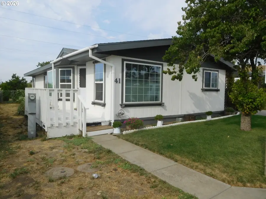 910 Cowl St #41, Milton Freewater, OR 97862 - #3