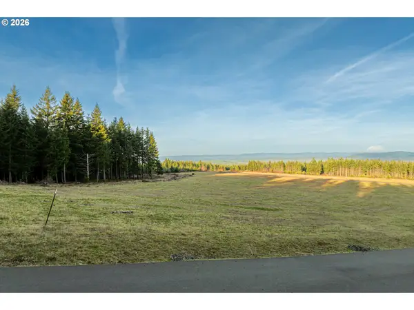 Silverwood Dr #K2, CastleRock, WA 98611
