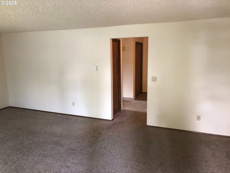 1126 SE Rummel St, McMinnville, OR 97128 - Image #3