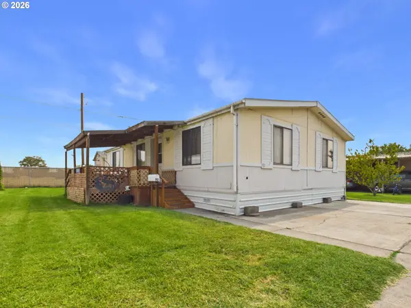 445 E Jennie Ave #92, Hermiston, OR 97838