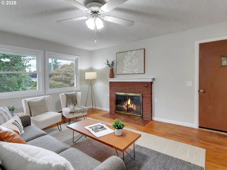 4204 SE Adams St, Milwaukie, OR 97222 - #3