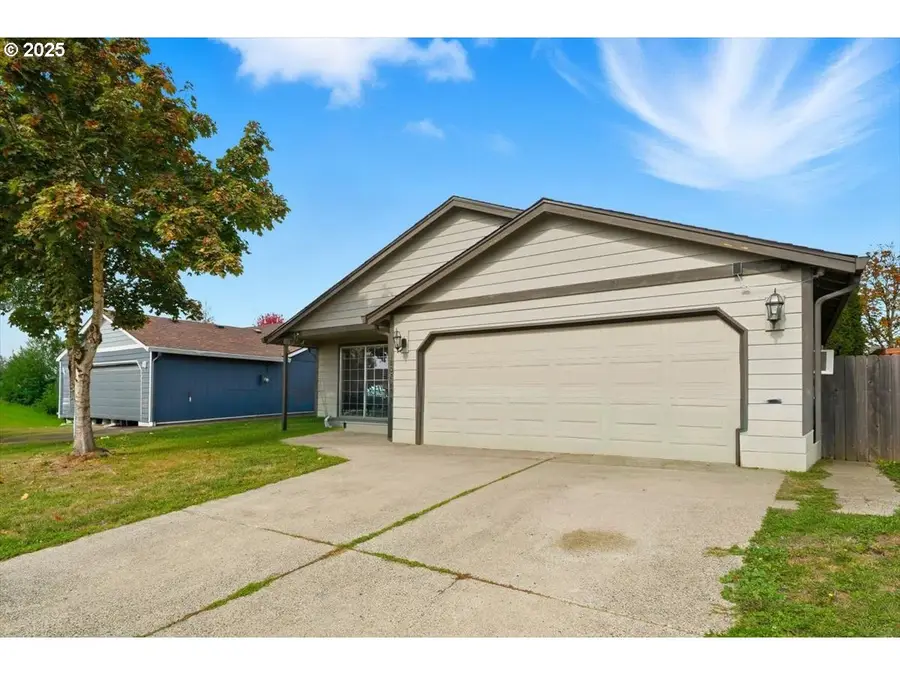 1802 NW 3rd St, Battle Ground, WA 98604 - Image #2