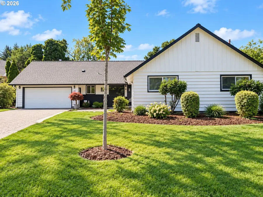 2872 Suffolk Ct, Eugene, OR 97401 - #2