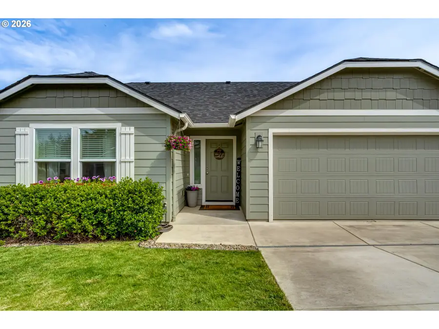 195 Rockcrest Dr, Lowell, OR 97452 - #3