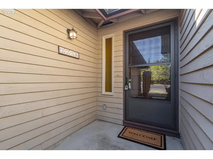 2736 Magnolia Way, Forest Grove, OR 97116 - #2