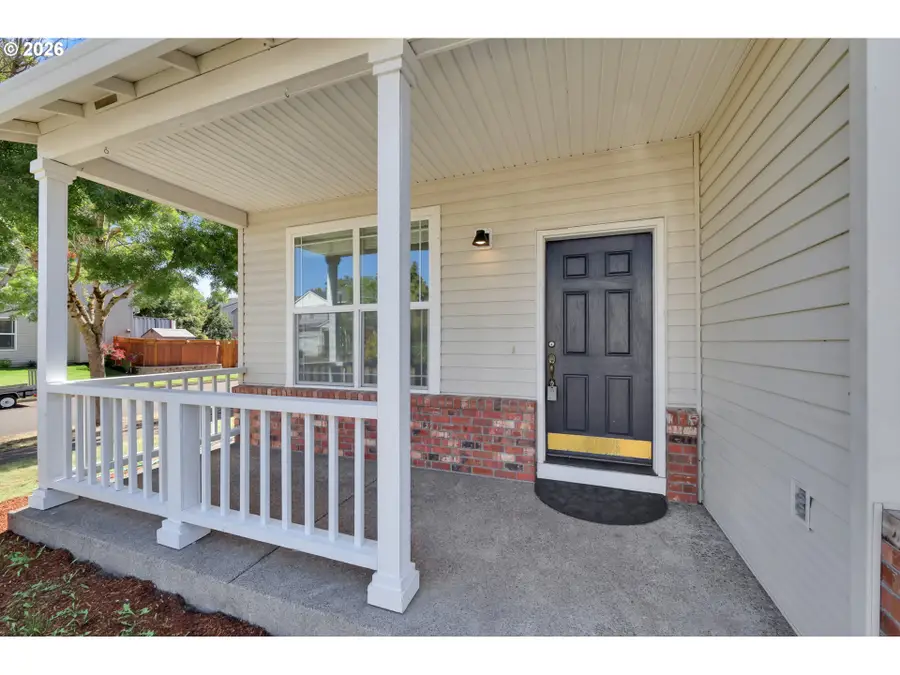 3906 Century Dr, Eugene, OR 97402 - #3