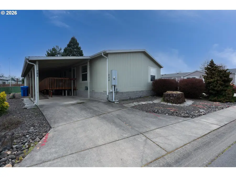 284 Trout Loop #27, Roseburg, OR 97471 - #2
