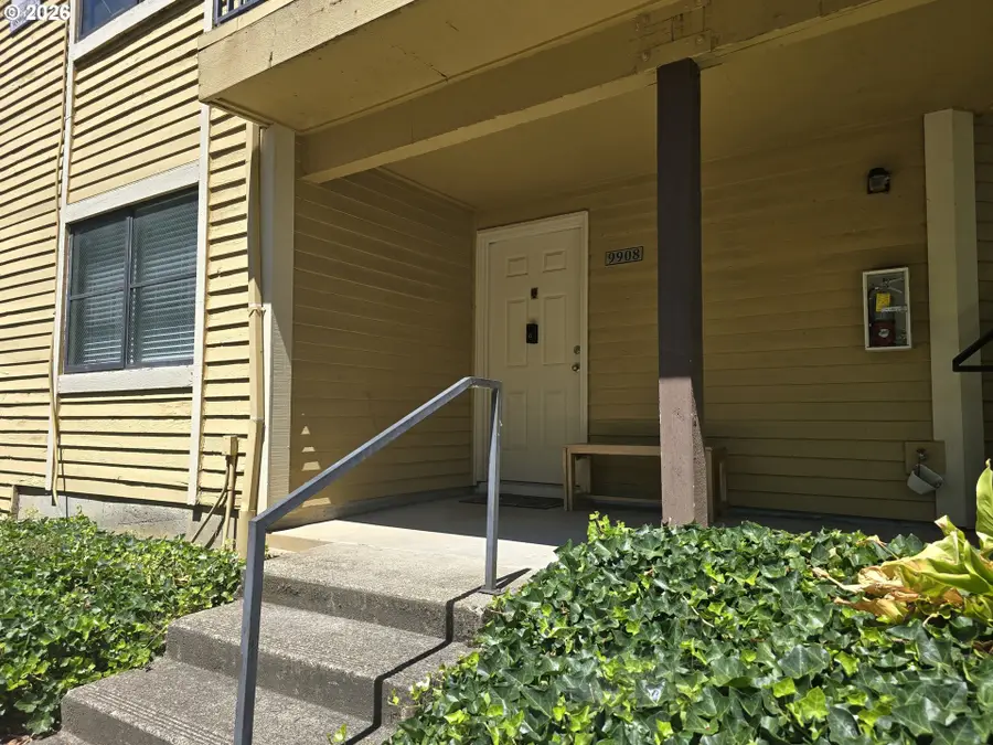 9908 SE Talbert St, Clackamas, OR 97015 - #2
