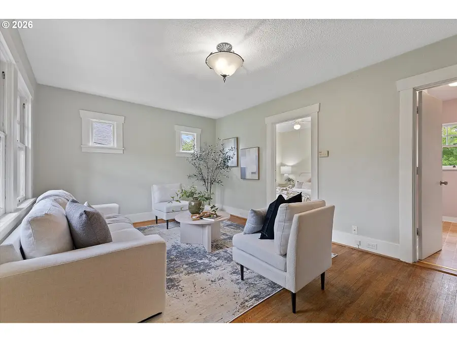 6333 SE 58th Ave, Portland, OR 97206 - #2