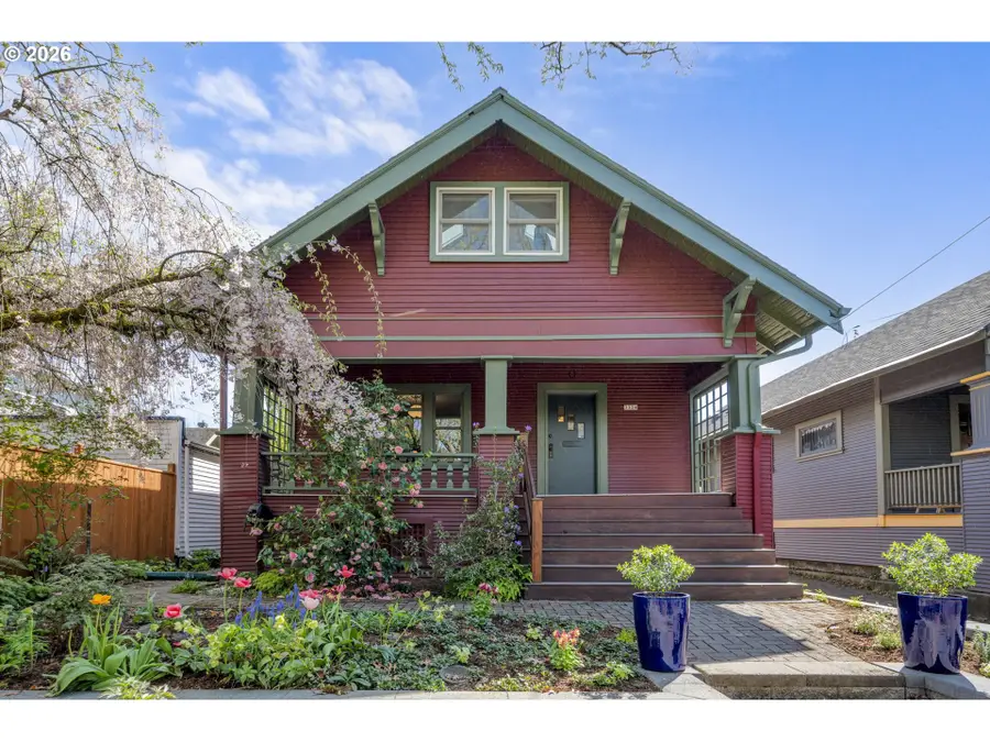3324 SE Grant St, Portland, OR 97214 - #3