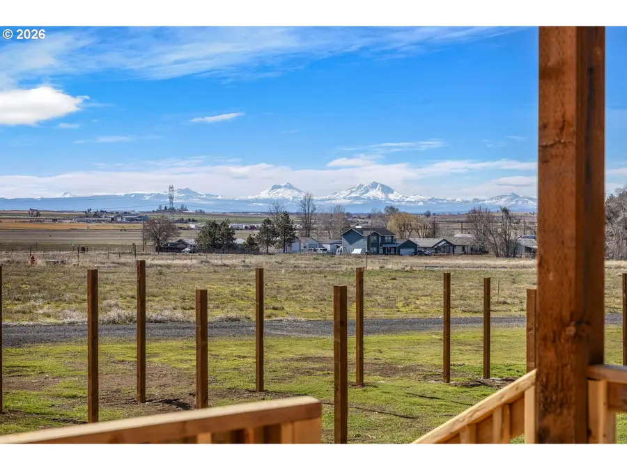 512 SW 6th St, Metolius, OR 97741 - #3