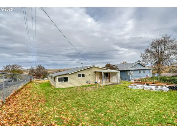 703 SE Isaac Ave, Pendleton, OR 97801